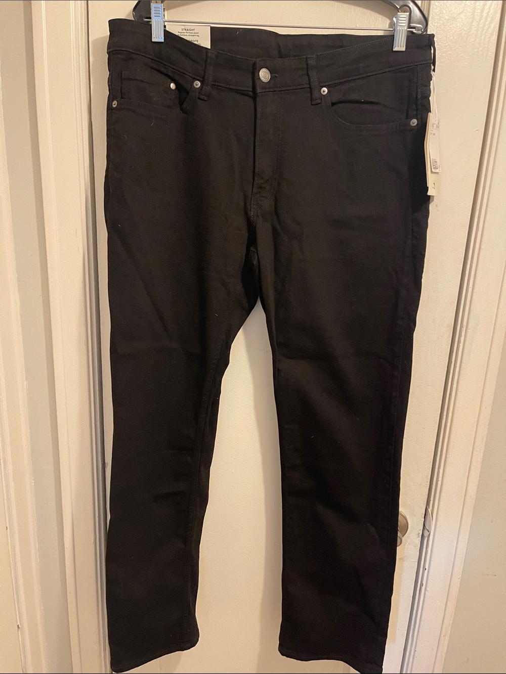 H&M Men's Straight Black Jeans (item 73)